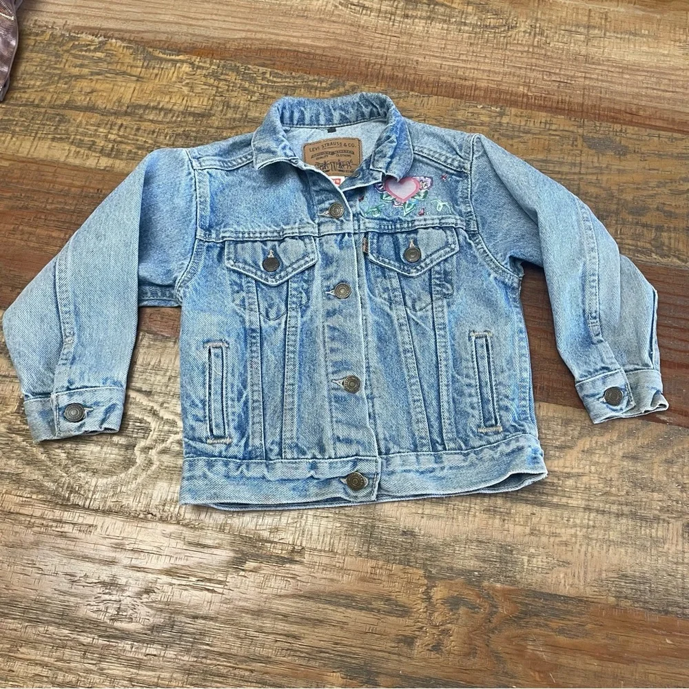 Vintage Levi’s Denim Trucker Jacket Kids 5 puff painted hearts